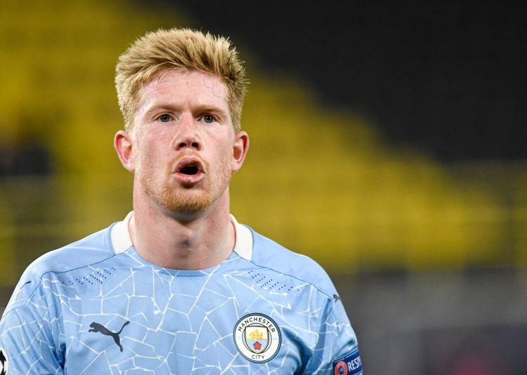 足球欧洲豪门战术失灵，主帅承认排兵布阵失误（欧洲豪门战术受挫，主帅坦言布阵出错）