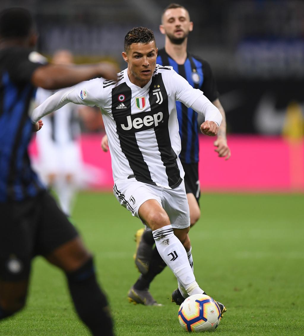 意甲半场：迈尼昂贡献神扑，AC米兰0-0拉齐奥（意甲半场战报：迈尼昂神扑救险，AC米兰暂0-0拉齐奥）