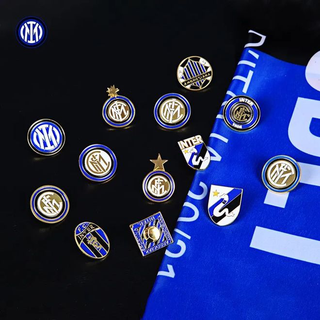 C罗前队友：不喜欢梅西就不喜欢足球！C罗能踢到100岁！（C罗旧友直言：不爱梅西就不爱足球！C罗能踢到百岁！）