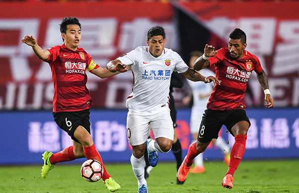 印媒：拒绝与梅西会面，切特里认为此行对印度足球发展无意义（印媒称：切特里拒见梅西，直言此行无助印度足球发展）