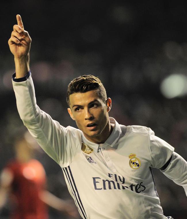 足球国脚留洋再迎利好，与多队进入谈判阶段（国脚留洋再获利好，正与多家球队洽谈）