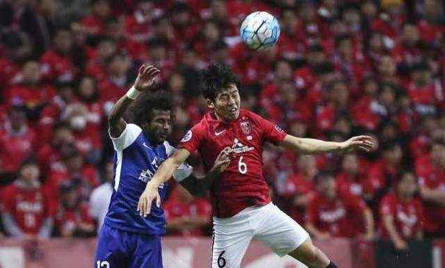 足球装备的科技革新解析