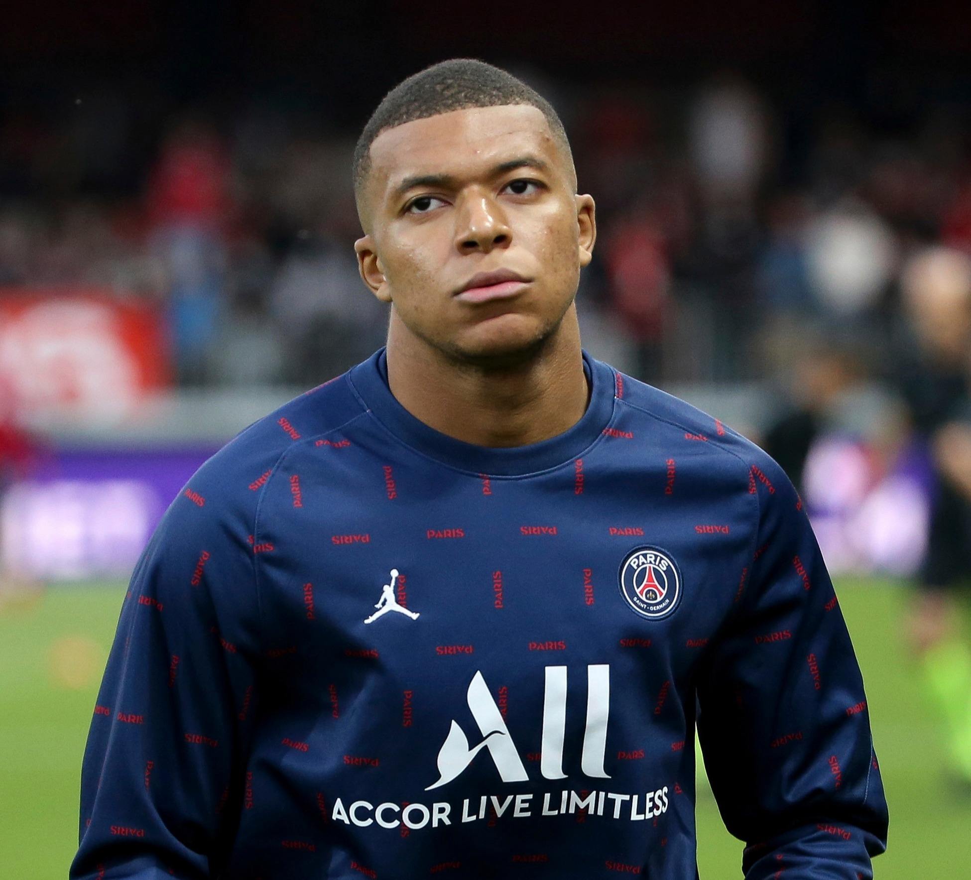 重大突破！VAR将新增角球和第二黄牌复核权限，2026世界杯率先试点