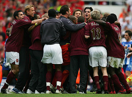 记者：邵佳一将现场观战西海岸vs亚泰，不会参与临场指挥工作（记者：邵佳一将现场观战西海岸对阵亚泰，不参与临场指挥）