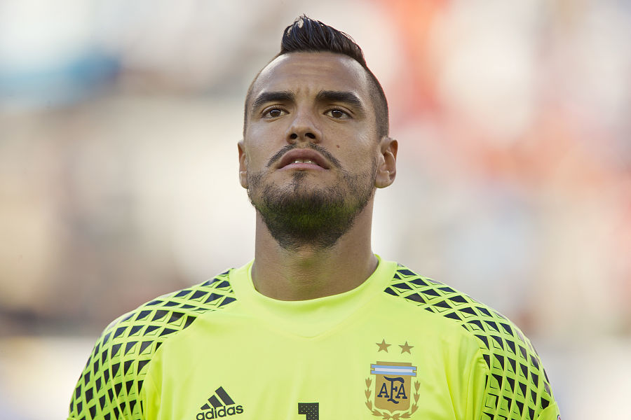 孔蒂：双线能力不足？我们买了个9个人，问题是有7个人受伤了（孔蒂：双线无力？我们引进了9人，可有7人伤停）