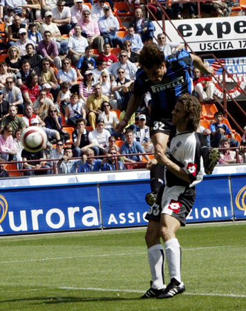 官方：柬埔寨归化原乌兹别克斯坦籍中场米尔扎耶夫