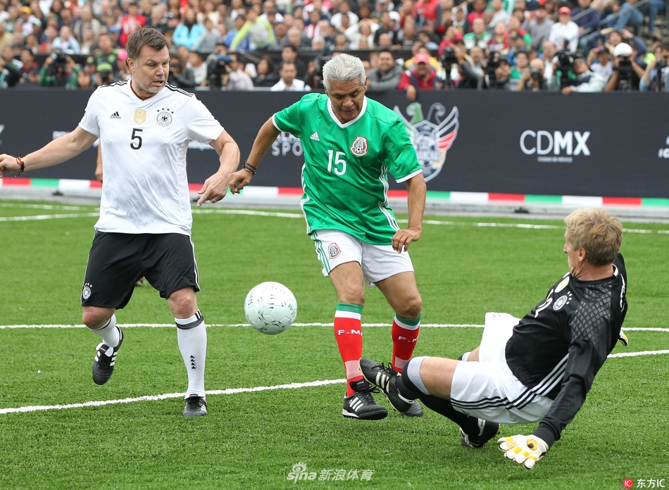 ESPN：马雷斯卡希望引进世界级中卫和门将，并给库库找替补